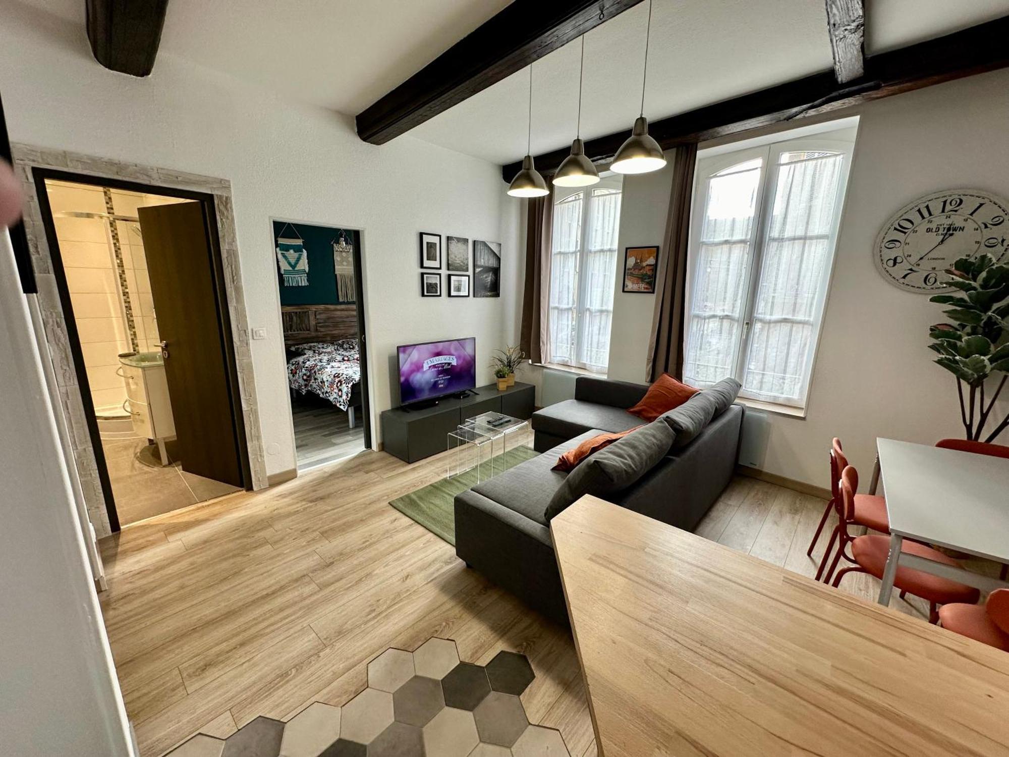 Lecathedrale : F2 Au Coeur De Metz ! Apartment ภายนอก รูปภาพ